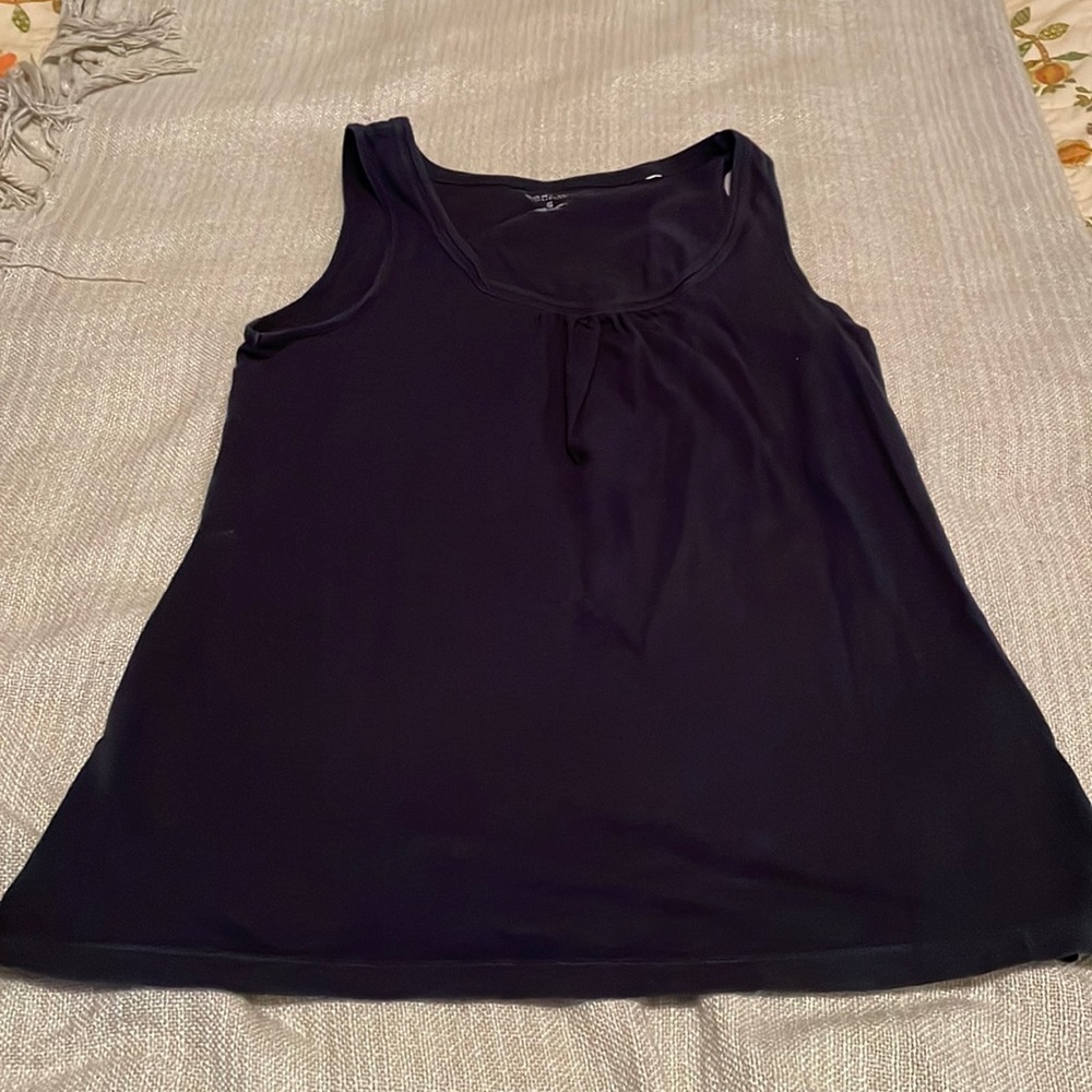 Sonoma women’s tank 100%cotton blue in color